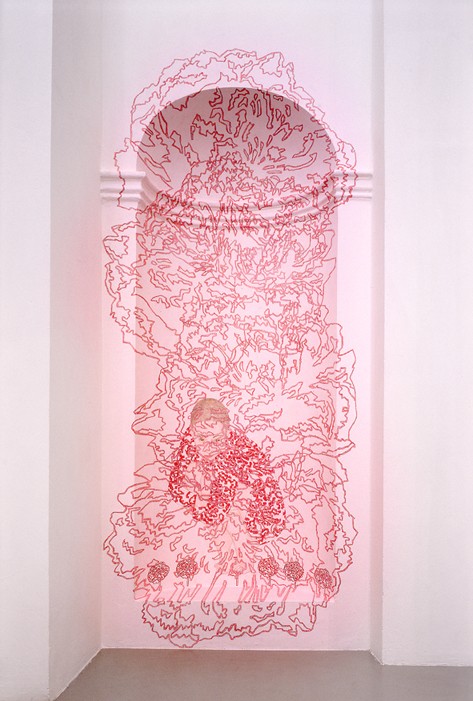 Adriana Czernin Ohne Titel, 2004Farbstift, Bleistift auf Wand 290 x 120 x 44 cm 