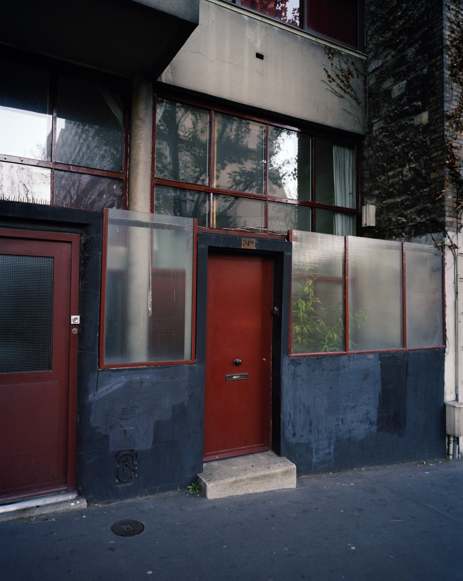 Werner Feiersinger Untitled (Le Corbusier, Maison Planeix, Paris), 2007colour photograph mounted onto dibond 