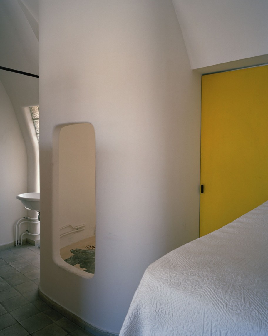 Werner Feiersinger Untitled (Le Corbusier, Appartement, Paris), 2007C-Print 157 x 125 cm 