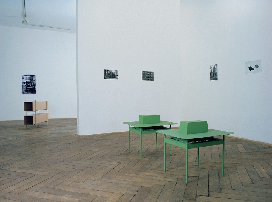 Werner Feiersinger Exhibition View, Raum Aktueller Kunst Martin Janda, 1999