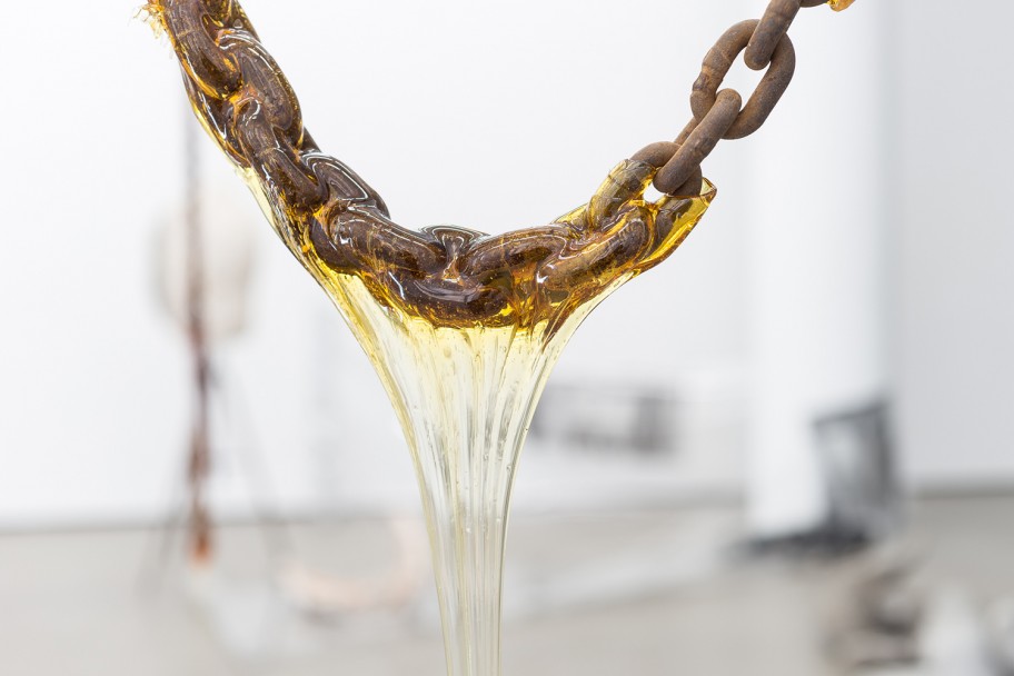  Yu  Ji Etudes-Lento IV (Detail), 2017iron chain, resin, putty, colophony dimensions variable 