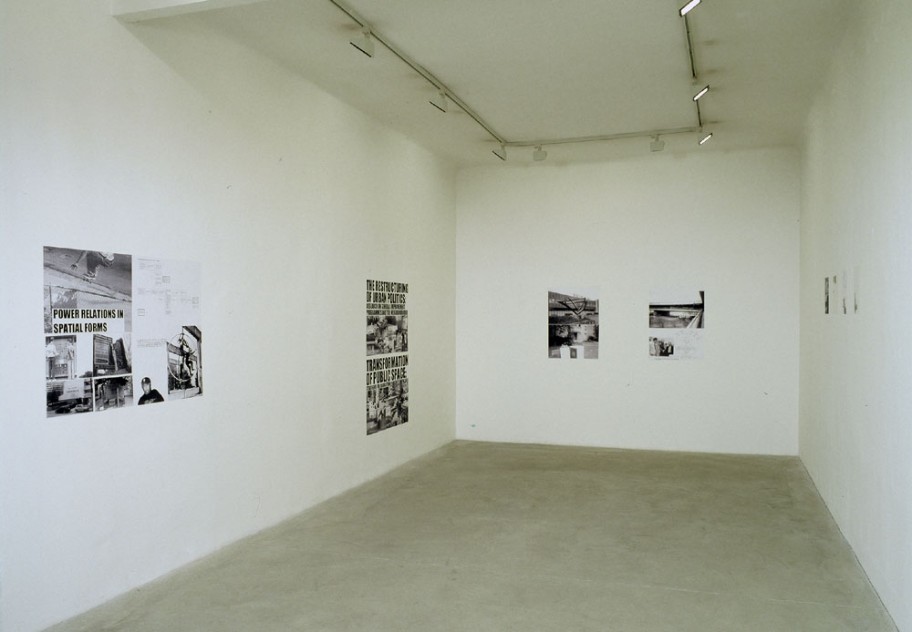 Jakob Kolding Ausstellungsansicht Galerie Martin Janda, 2002 