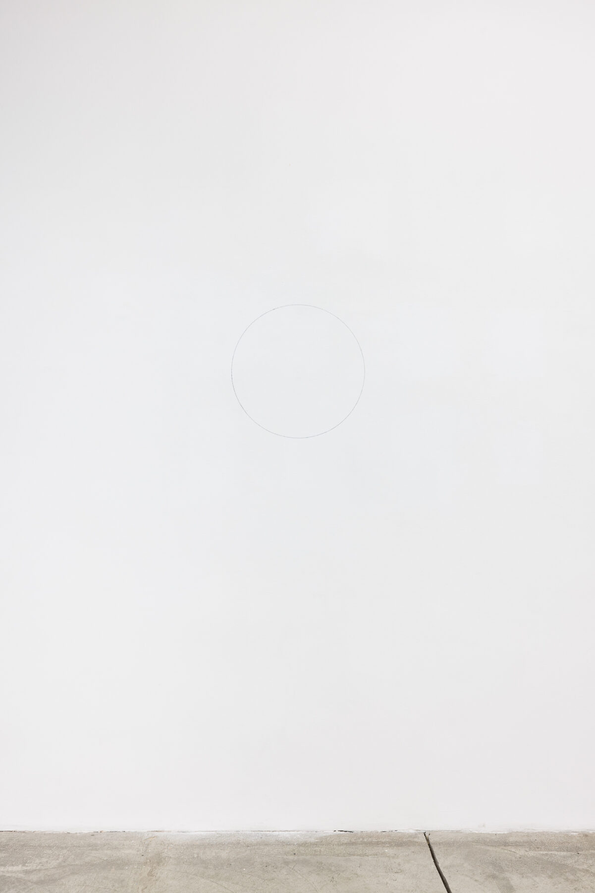 Ian Wilson, Circle on the wall, 1968
